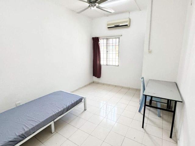 Room for rent in Port Klang, Selangor