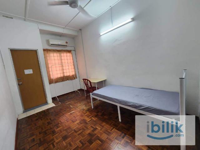 Room for rent in Petaling, Damansara Damai