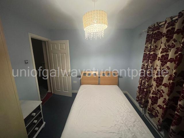Room to rent in Gaillimh, Connacht