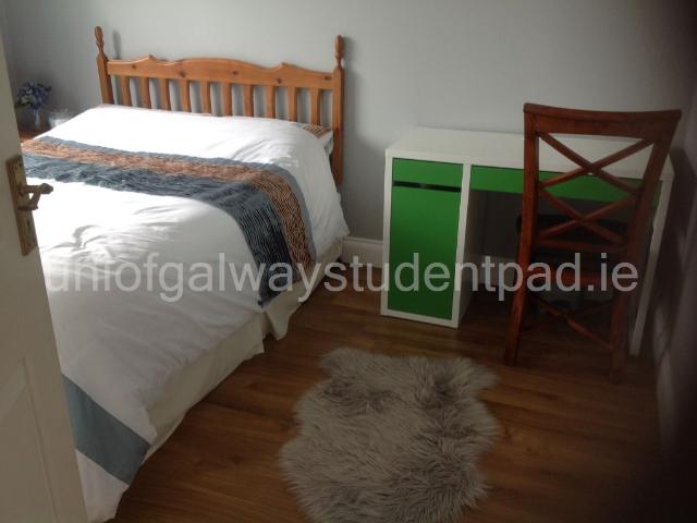 Room to rent in Gaillimh, Connacht