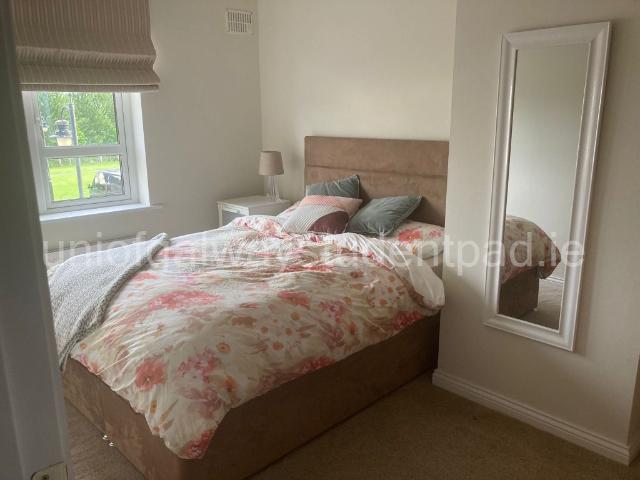 Room to rent in Gaillimh, Connacht