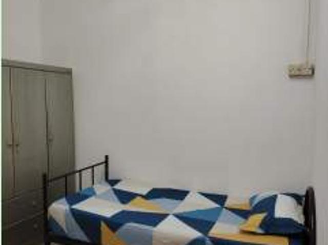 Room for rent in Bukit Beruang, Ayer Keroh