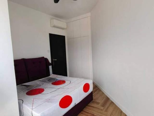 Room for rent in 16 Upper East Coast