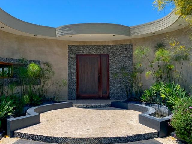 Room for rent in Canoga Park, California
