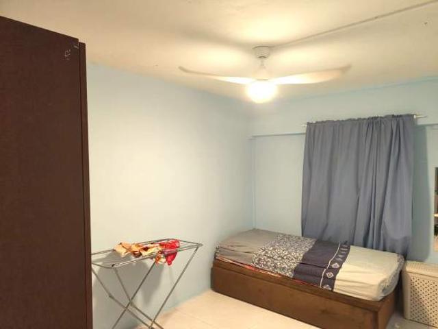 Room for rent in 16 Upper East Coast