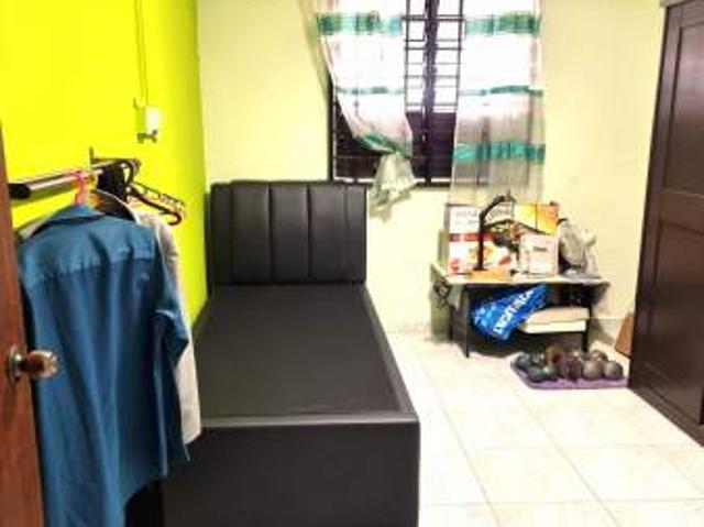 Room for rent in 19 North East, Hougang