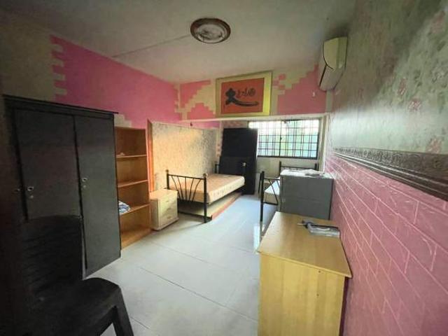 Room for rent in Chai Chee
