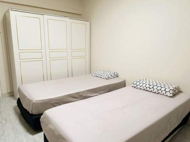 Room for rent in 16 Upper East Coast