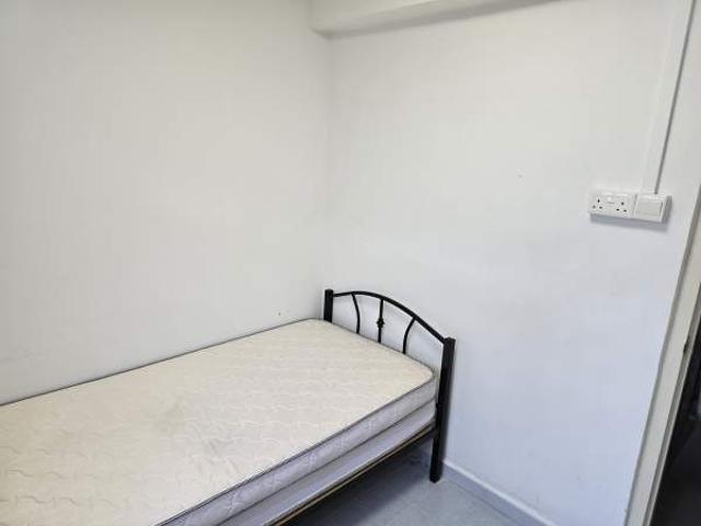 Room for rent in 16 Upper East Coast