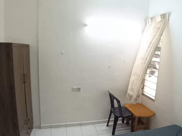 Room for rent in Sungai Gelugor, George Town
