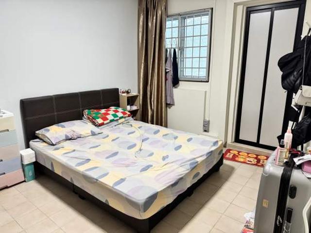 Room for rent in Bukit Batok, 05 South West