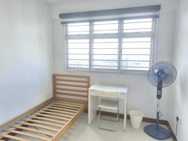 Room for rent in Bukit Batok, 05 South West