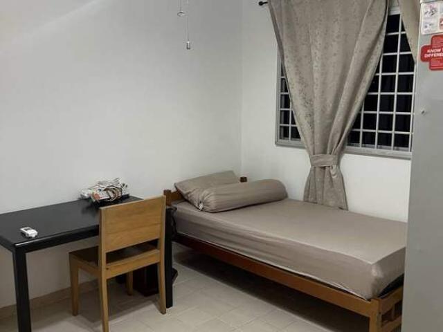 Room for rent in Bukit Batok, 05 South West