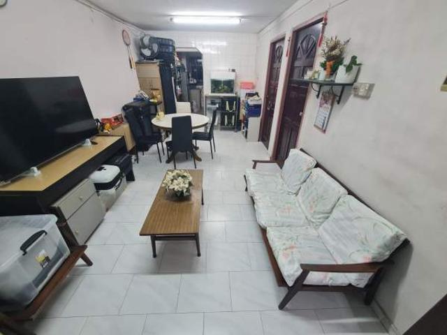 Room for rent in Alexandra Road