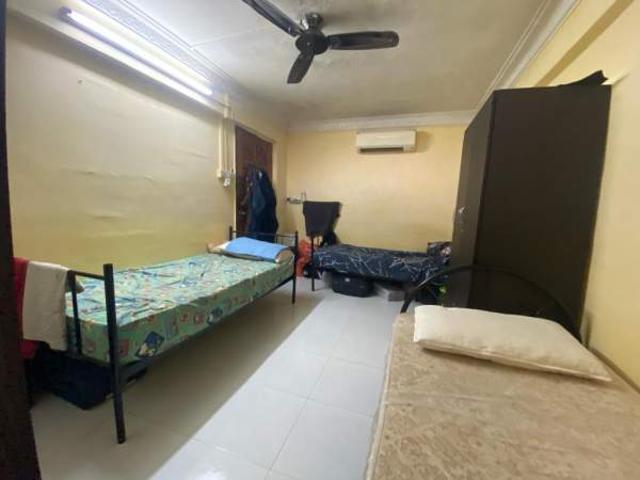 Room for rent in Alexandra Road