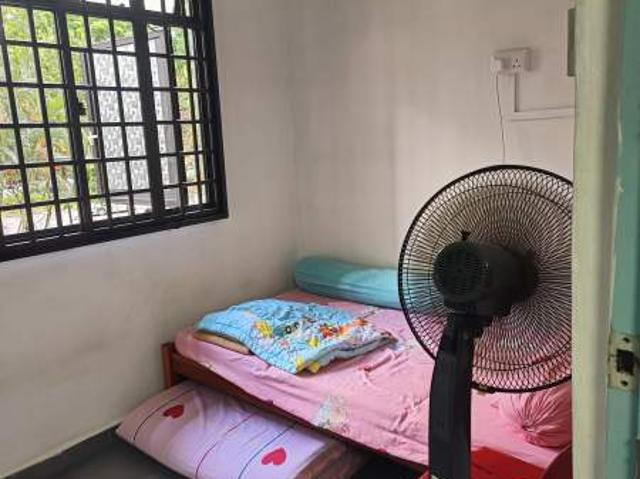 Room for rent in Telok Blangah