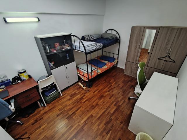 Room for rent in Ulu Pandan