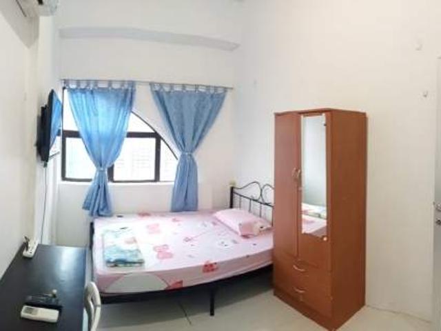Room for rent in Tanjong Pagar