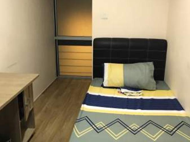 Room for rent in Ulu Pandan