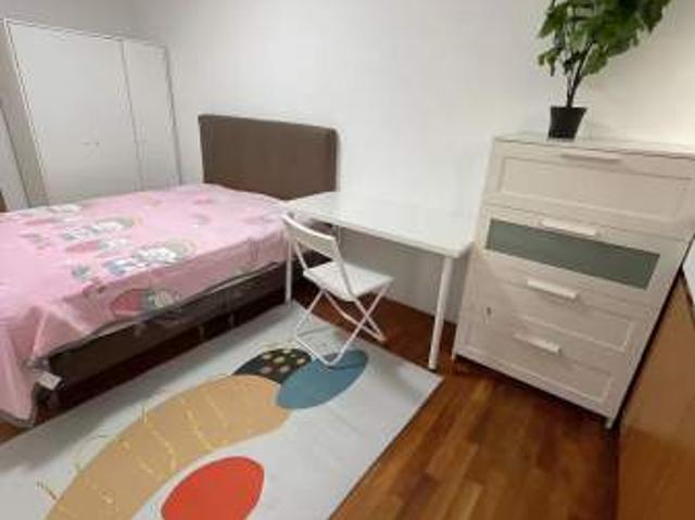 Room for rent in Ulu Pandan