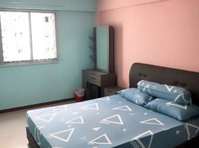 Room for rent in Ulu Pandan, 23 North West