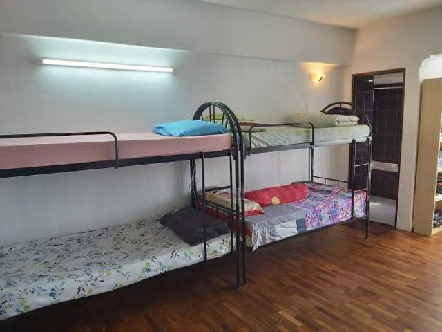 Room for rent in Ulu Pandan