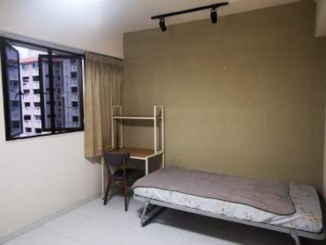 Room for rent in Clementi, 21 Central West