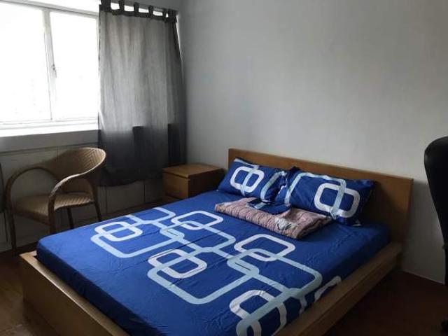 Room for rent in Ulu Pandan