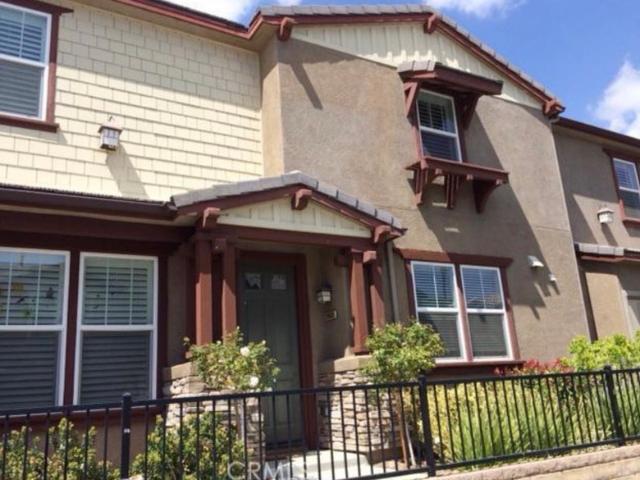 Room for rent in Canyon Country, California