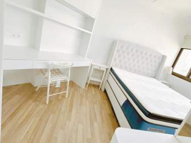 Room for rent in Telok Blangah