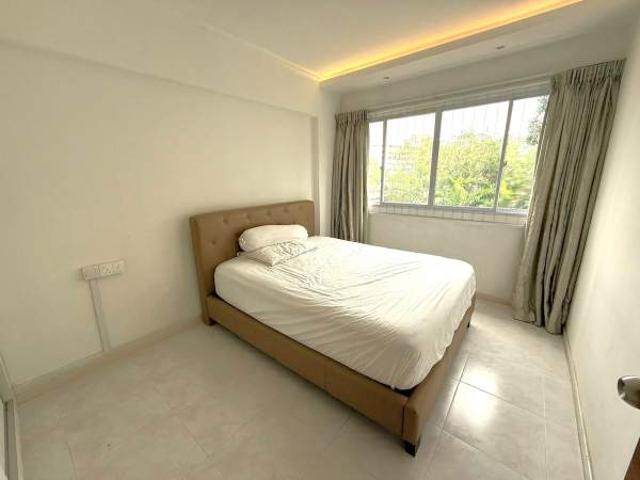 Room for rent in Geylang, 14 Central East, Eunos