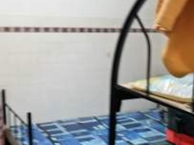 Room for rent in Macpherson