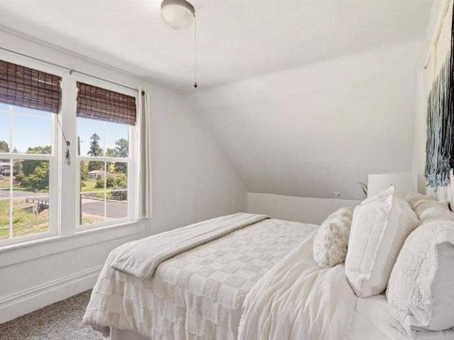 Room for rent in Spangle, Washington