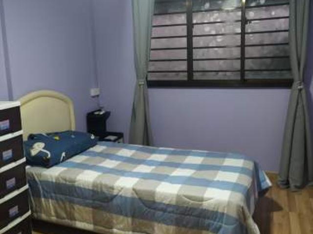 Room for rent in Hougang