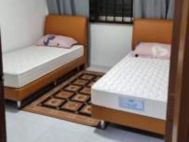 Room for rent in Hougang