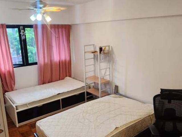 Room for rent in Hougang