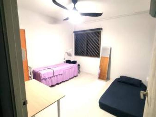 Room for rent in Hougang, 19 North East, Hougang