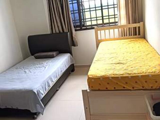 Room for rent in Hougang, 19 North East, Hougang