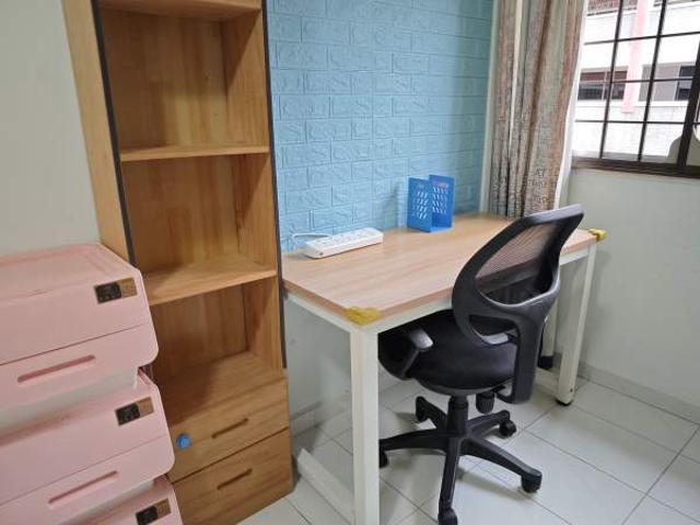 Room for rent in Hougang