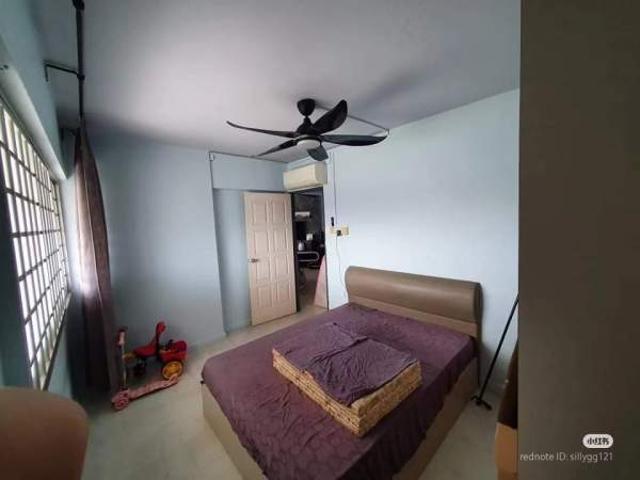 Room for rent in Hougang, 19 North East, Hougang