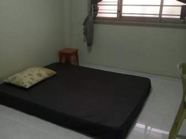 Room for rent in Hougang