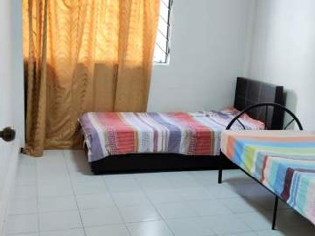 Room for rent in Hougang, 19 North East, Hougang