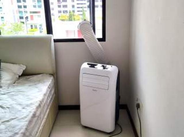 Room for rent in Hougang