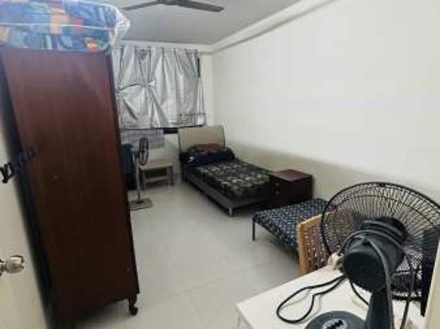 Room for rent in Hougang