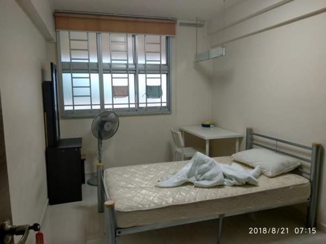 Room for rent in Hougang