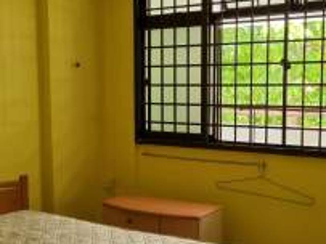 Room for rent in Hougang