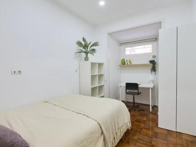 Quarto alugar em Avenidas Novas, Lisboa