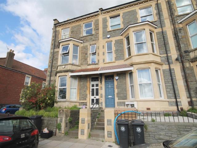 Room for rent in Cumberland Basin, Bristol