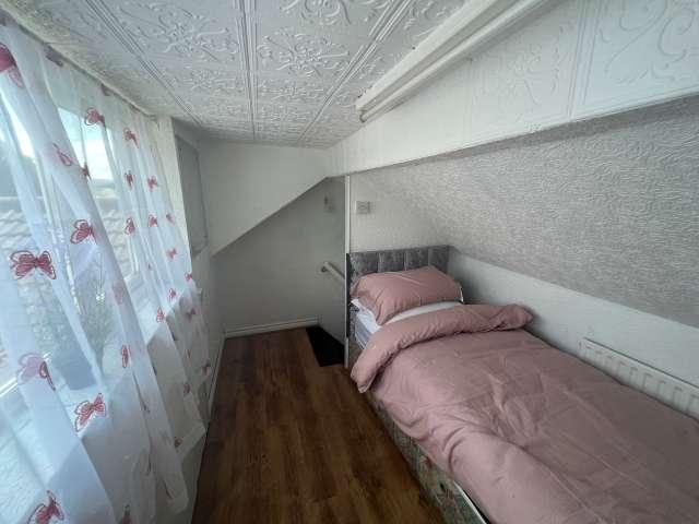 Room to rent in Bluebell, North Tipperary