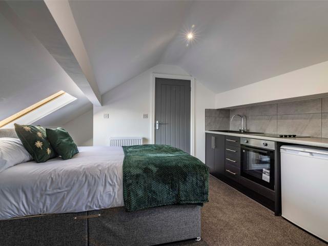 Room for rent in Caldermill, East Midlands